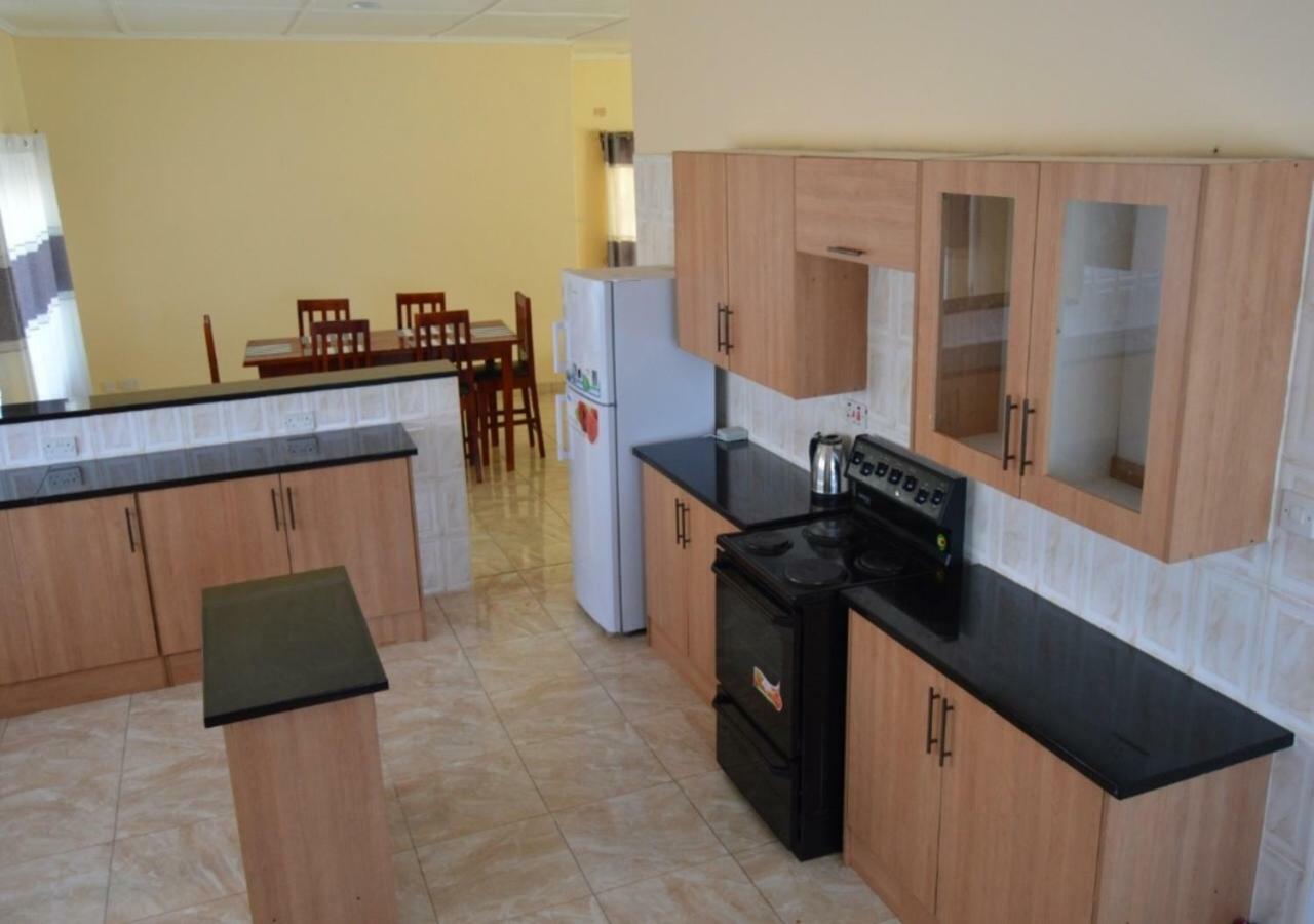 Chitova'S Guesthouse شلالات فيكتوريا المظهر الخارجي الصورة